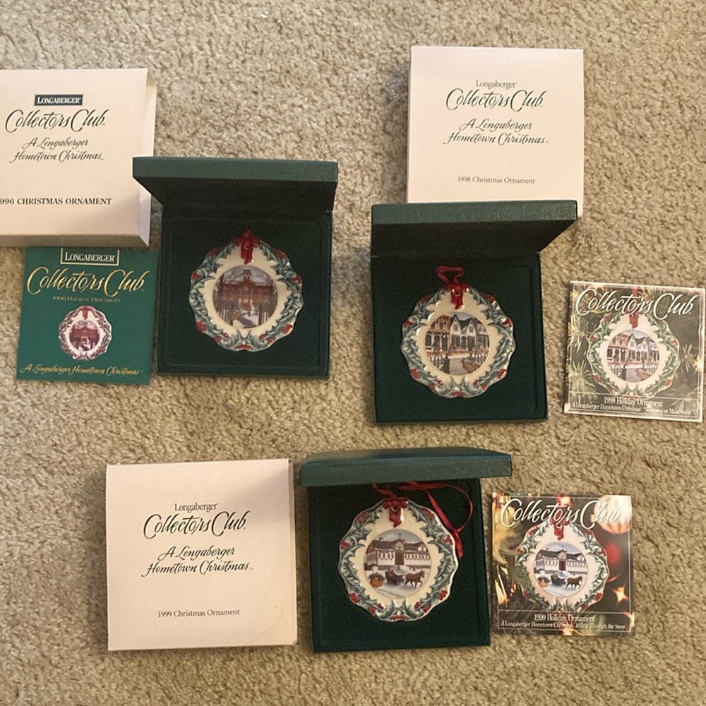 Longaberger Holiday Ornament Set with Red Accents